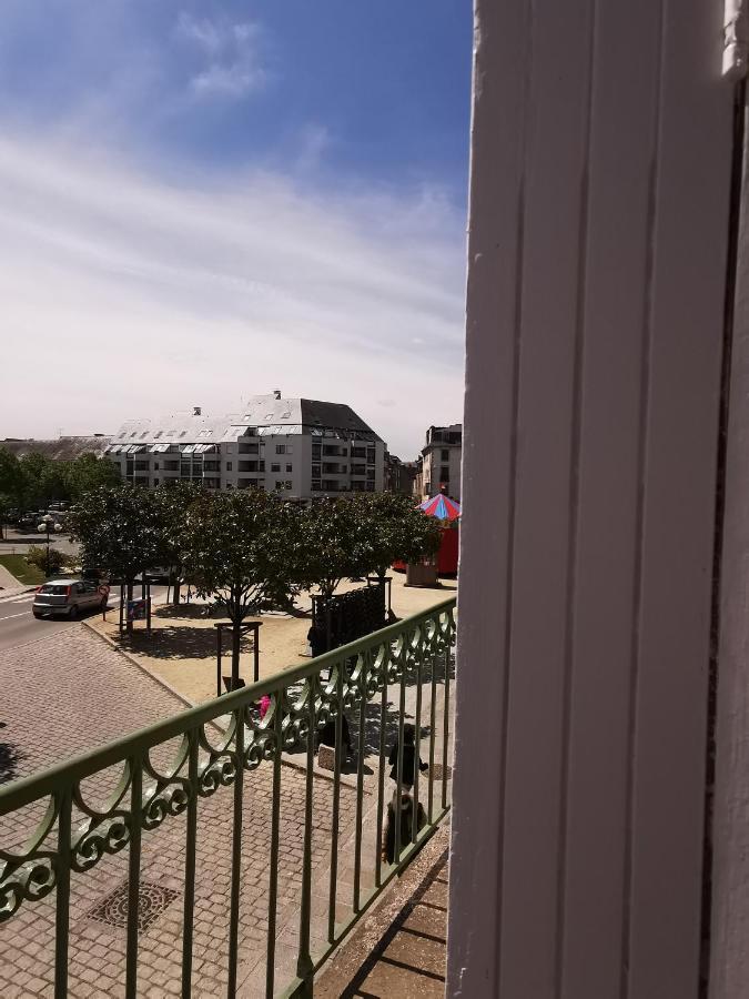 Studio Balcon De La Place Dinan Luaran gambar