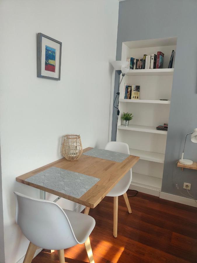Studio Balcon De La Place Dinan Luaran gambar