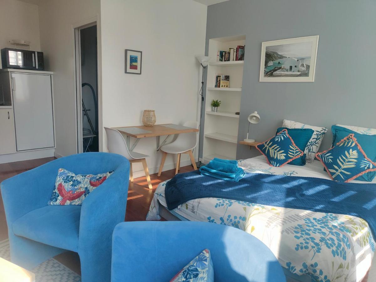 Studio Balcon De La Place Dinan Luaran gambar